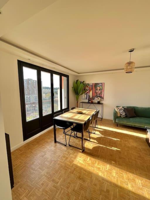 Magnifique Appartement Neuilly Sur Marne Entre Paris Et Disneyland Exterior photo